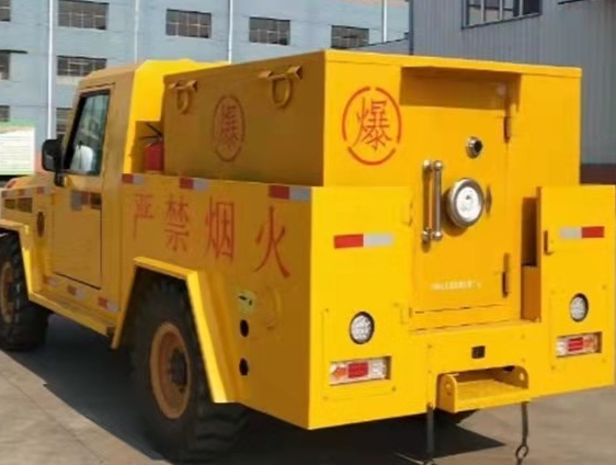 崇义凯龙爆破器材运输车：保障爆破任务的安全运行