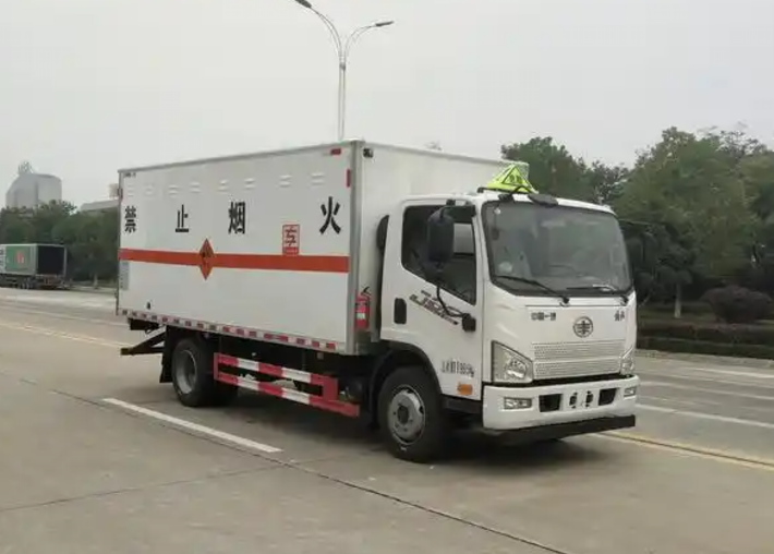 崇义爆破器材运输车可以上高速吗？